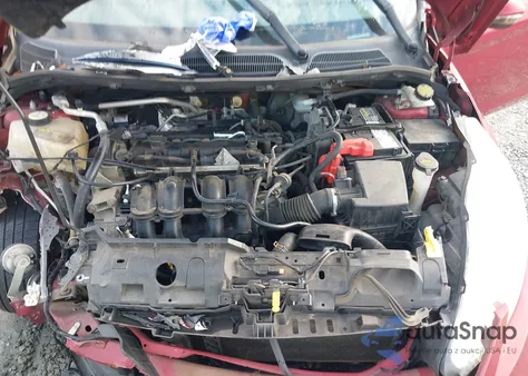 2013 Ford Fiesta Se z USA, uszkodzony, nr VIN 3FADP4EJ8DM178740